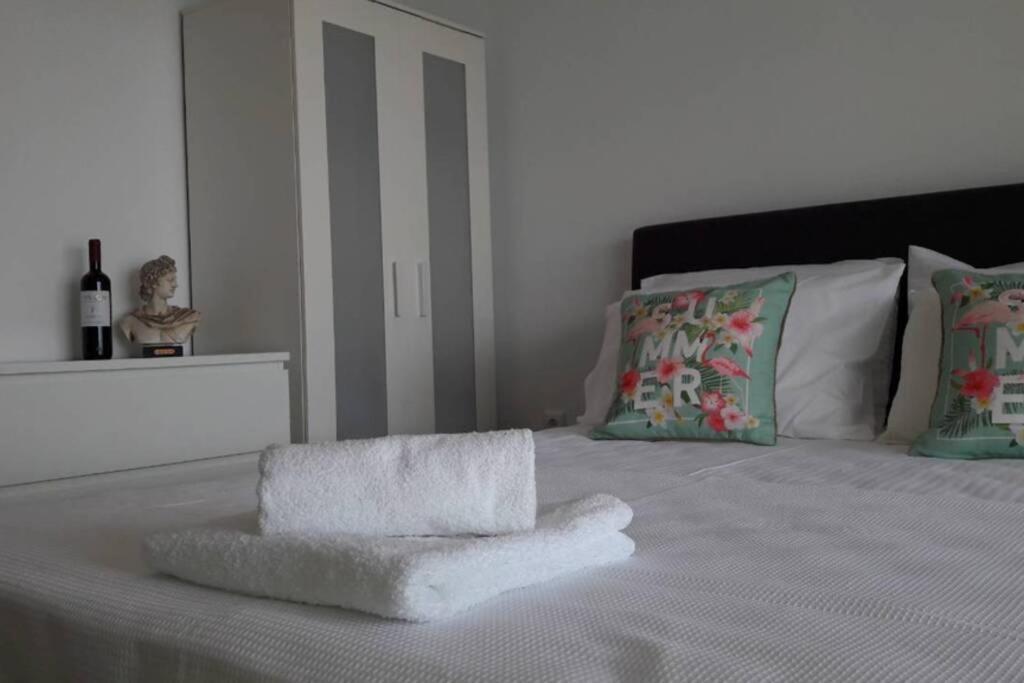 Apollo Romantic Sea View Villa Kivérion エクステリア 写真